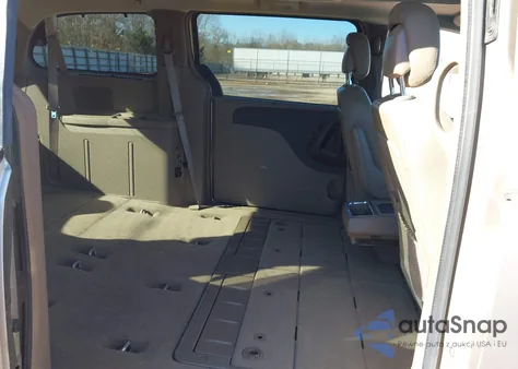 2016 Chrysler Town & Country Touring-L Anniversary Edition from USA, damaged, VIN 2C4RC1CG3GR135681